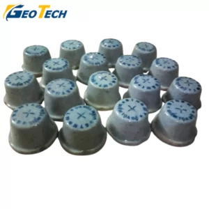 Mốc sứ trắc địa 2